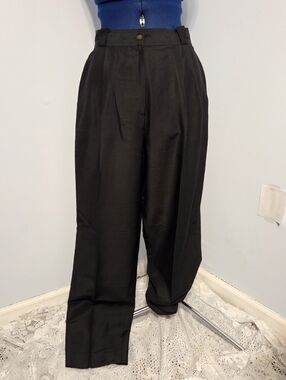 Vintage Black Silk Pleated Front Tapered Leg Slacks Size 12
